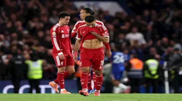 محمد صلاح يواجه انتقادات حادة من كاراجر بعد خسارة ليفربول أمام مانشستر يونايتد